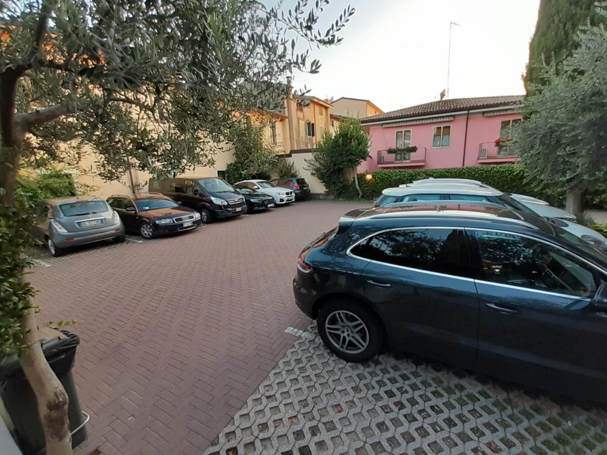 Hotel Santa Maria - Bardolino Town Center Exterior foto